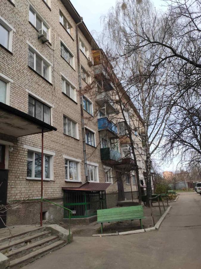 2-Х Комнатная Квартира Korosten Bagian luar foto